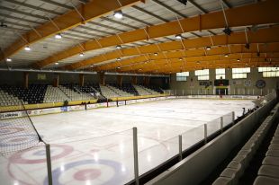 Puigcerdà adjudica per 401.000 euros la nova coberta de la pista de gel