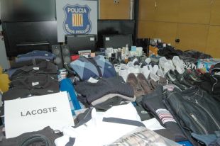 Els Mossos detenen els presumptes autors de robatoris a Salt, Lloret de Mar i Sils