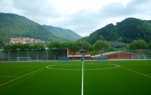 Els veïns de Ripoll escullen destinar 115.000 euros en millorar l'enllumenat de la zona esportiva