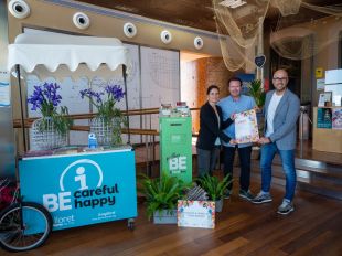 Els comerços de Lloret dediquen un cap de setmana a l'art floral
