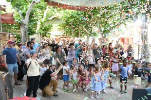 Unes 6000 persones visiten la Fira del Tap de Cassà de la Selva