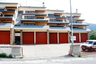 Planoles demana al Govern comprar un terreny i intercanviar-lo pels 12 pisos tancats a Toses