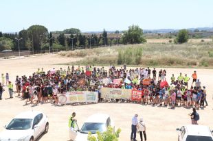La comunitat educativa de l'institut de Vilafant protesta per aconseguir un edifici nou