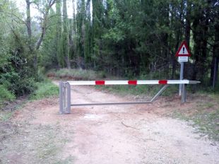Limiten l'accés al pantà de Darnius-Boadella en detectar-hi acampades i focs a terra