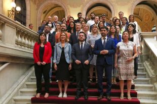 El Parlament aprova la llei del català amb els vots d'ERC, Junts, PSC i comuns