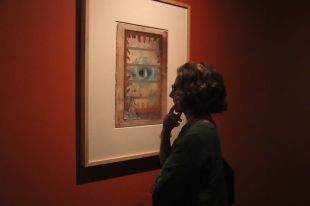 El Castell de Púbol contraposa el món real i el surrealisme de Dalí en una mostra temporal