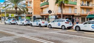 Lloret de Mar destinarà un agent cívil per gestionar les cues de taxis durant les nits d'estiu