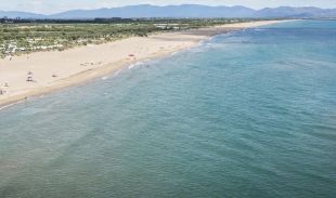 Mor un home de 74 anys ofegat a la platja del Cortal de Sant Pere Pescador