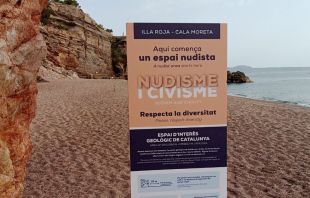Begur senyalitza per primer cop que l'Illa Roja és una platja nudista