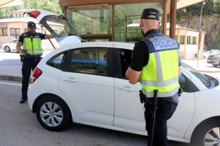 Controls de la Policia Nacional a la Jonquera i Puigcerdà arran de la cimera de l'OTAN
