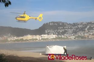 Mor ofegada una dona de 78 anys a la platja Nova de Roses