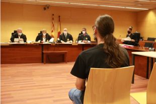 El noi de Llagostera acusat de llançar pedres a la policia nega haver participat als disturbis postsentència