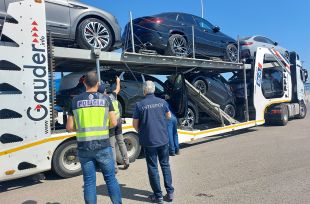 Un detingut a la Jonquera en un macrooperatiu internacional contra el tràfic de vehicles robats
