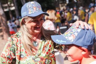 Drets Socials distribuirà 4.500 gorres solidàries amb càncer infantil per valor de 16.000 euros