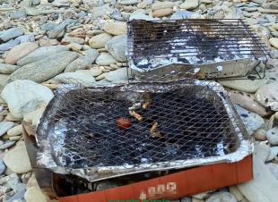 Denunciats per fer una barbacoa en una cala de Cadaqués amb l'accés restringit pel risc d'incendi