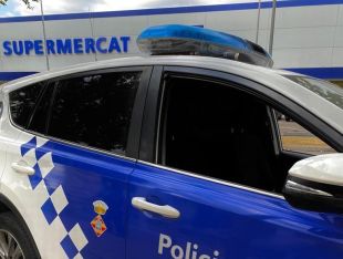 Dos detinguts per robar en un supermercat d'Empuriabrava