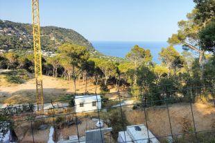 SOS Costa Brava denuncia que l'Ajuntament de Begur ''insisteix'' en edificar al Puig Montcal