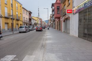 Santa Coloma de Farners retira les pilones de diverses voreres