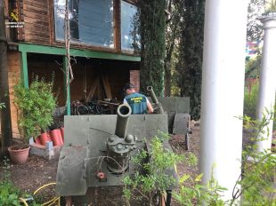 Detinguda la propietària de tretze armes de guerra que tenia dins de casa a Maçanet de la Selva