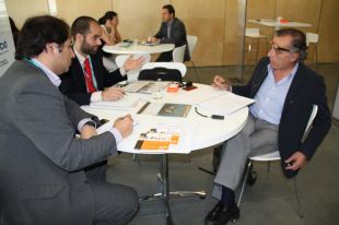 Una empresa de Figueres, responsable d'estudis geotècnics de petroleres i ports arreu del món