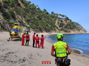 Mor un home en caure de 20 metres d'alçada en un corriol d'una cala a Santa Cristina d'Aro