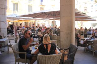 Els hotels de Figueres registren ocupacions del 90% durant el mes d'agost