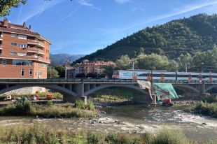 Acaben les obres al pont sobre el riu Ter a Ripoll de la línia R3 entre Barcelona i Puigcerdà