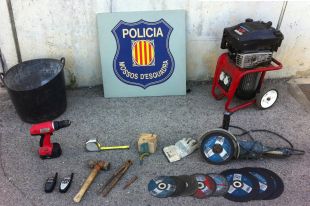 Detingudes 19 persones per robar coure, metall i ferralla a les comarques gironines