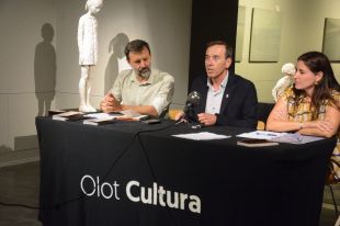  El Museu de la Garrotxa mostra la personalitat artística d’Anna Manel·la