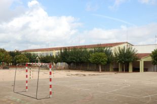 L'escola Joan de Margarit de la Bisbal no podrà començar fins dilluns que ve per la pedregada