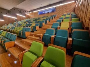 Acaba la renovació de butaques del Teatre de Lloret de Mar