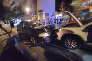 Dos detinguts per conduir beguts, xocar contra un cotxe i envestir la Policia Local de Lloret