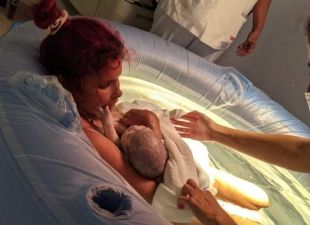 L'Hospital de Palamós comença a fer parts dins l'aigua per reduir el dolor de les gestants