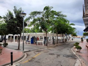 Unificaran les pèrgoles dels establiments situats a la plaça Promontori de Llafranc