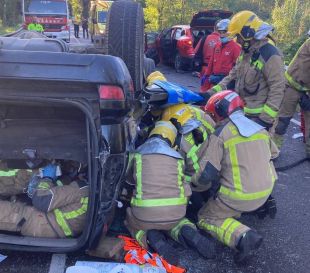 Tres ferits en un xoc entre tres vehicles a la GI-553 a Sant Feliu de Buixalleu