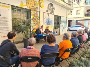 Girona rep el fons documental del periodista, dissenyador i activista Manel Mesquita
