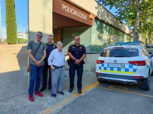 Un veí i dos agents de la Policia Local de Cassà salven la vida a un home que va patir un infart