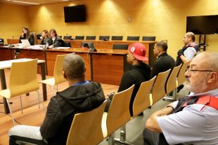 Jutgen tres acusats d'assaltar els amos d'un hotel de Cantallops en ple confinament