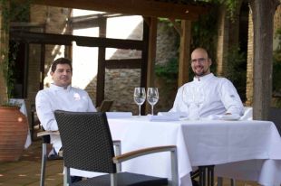 El restaurant A4MAns d'Edgar Quesada i Àngel Moya inaugura divendres a Sarrià de Ter