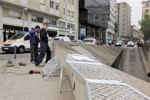 L'AFA Eiximenis qualifica ''d'insuficients'' les proteccions instal·lades a la plaça U d'Octubre de Girona