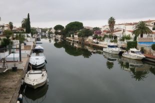 La Policia Local de Castelló d'Empúries engega un pla per frenar les ocupacions il·legals a Empuriabrava