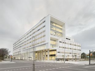 Una sentència qüestiona el procés urbanístic de la Clínica Girona