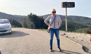 L'exiliada Clara Ponsatí trepitja l'Alt Empordà durant trenta minuts