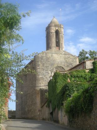 Detingut el pressumpte autor de robatoris a les esglésies de Púbol, la Pera i altres 10 indrets més