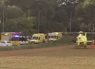 Mor una dona en un xoc frontal entre dos turismes a la GI-8544 a Vall-llobrega