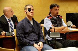 El policia nacional acusat de matar la parella a trets a Olot: ''No sé com vaig poder fer-ho''