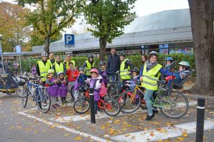 El Bici Bus d'Olot amplia el nombre de línies i ja arriba a l'escola Pla de Dalt