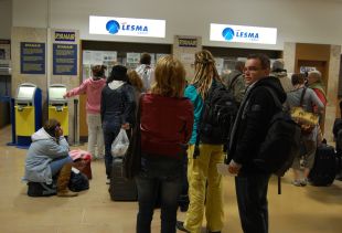 La UGT desconvoca la vaga de personal de terra de Ryanair a Girona 
