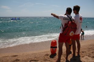 Els rescats a banyistes de la Creu Roja pugen a les platges gironines 