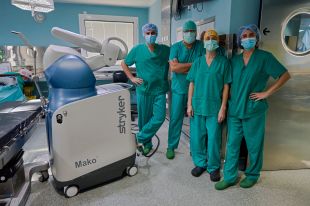 La clínica Bofill incorpora un braç robòtic assistit per a les cirurgies de pròtesis de genoll i maluc
